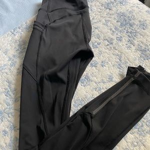 Women’s Lululemon High Waist Running Tight Size 4.